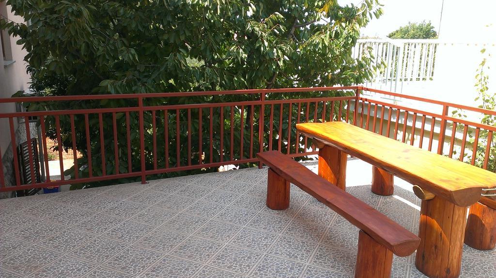 Apartments Hana Starigrad Paklenica Habitación foto
