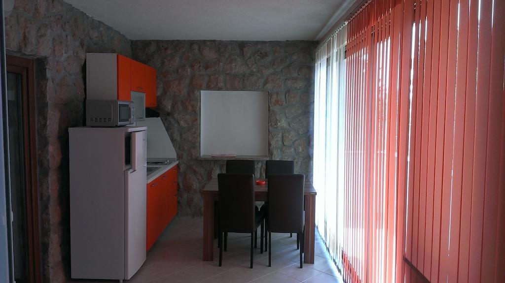 Apartments Hana Starigrad Paklenica Habitación foto